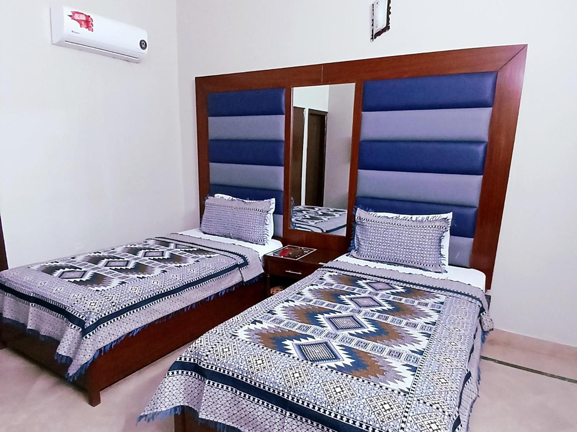 Subhan Palace Guest House Karachi Room photo